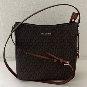 Jet Set Travel Large Logo Messenger Bag